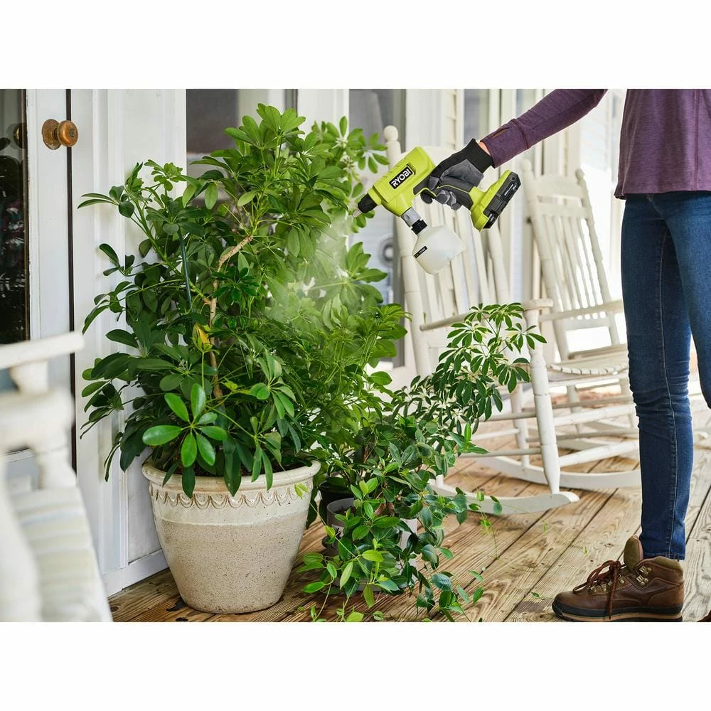 RYOBI ONE+ 18V Cordless Battery .5L Compact Chemical Sprayer (Tool Only) - Image 9